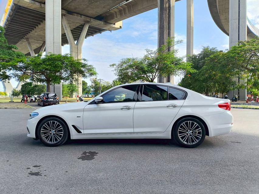 รถเข้าใหม่! BMW 520d Sport ปี 2017 (จด 2018) สีขาว 7