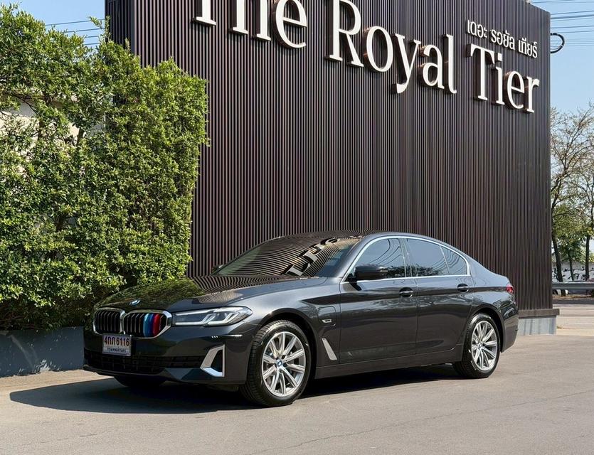 รหัสรถ AP6116 ปี24 #Bmw 530e LCI  สี Sophisto Grey Metallic