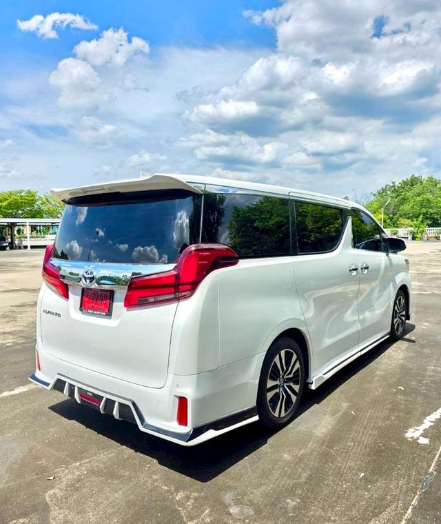 Toyota ALPHARD 2.5SC PACKAGE สีขาว ปี 2022 ไมล์ 20,xxx กม.