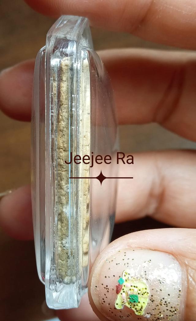 พระสมเด็จวัดระฆังเก็บอย่างดีหิ้งทหารเกษียรไป10ปี 3