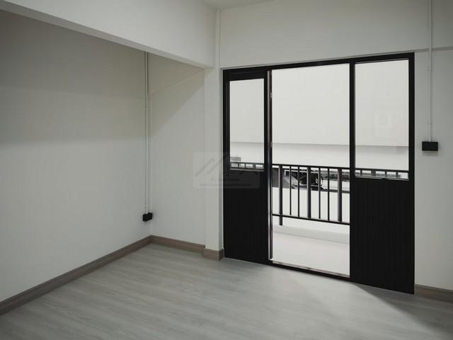 ให้เช่า ขาย บ้านเดี่ยว หลังมุม ซอยพัฒนาการ 12 ใกล้ทางด่วน เอกมัย ทองหล่อ บ้าน renovate ใหม่ ทั้งหลัง พื้นที่โปร่ง สบาย เหมาะทำออฟฟิศขนาดเล็ก 11