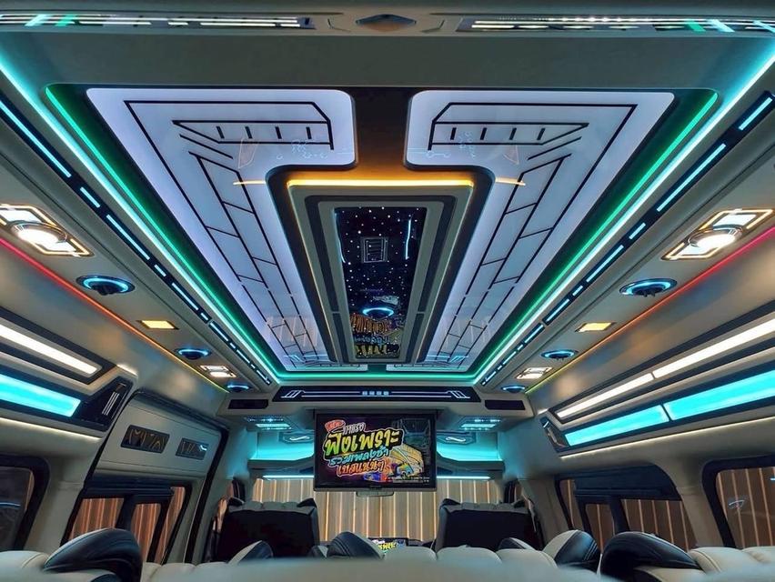 Toyota commuter 2017 8