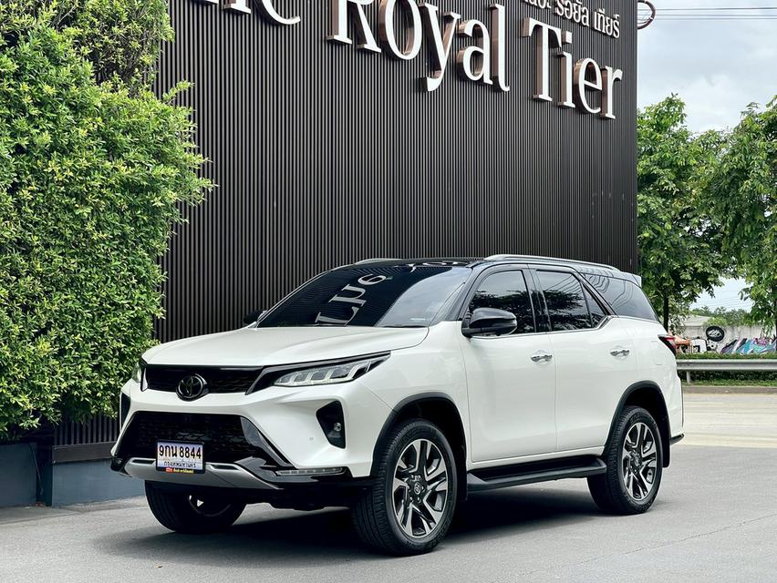 Toyota Fortuner Legender 2.8 4x4 ปี 2021 ไมล์ 53,xxx km