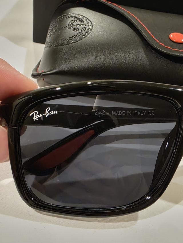แว่นตา Rayban x Ferrari เลแบน เฟอร์รารี่ สวยเดิมๆสภาพใหม่ๆ อย่างดีพร้อมกล่องขาย ตามสภาพ ครับ รูปที่ 8