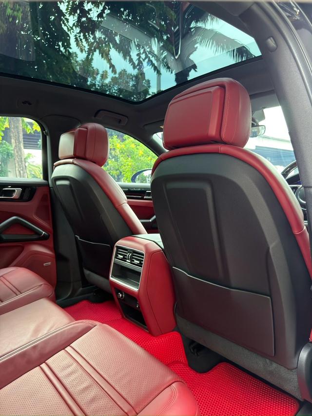 Porsche Cayenne E-HybridYear : 2022Mileage : 23,947 km รูปย่อยที่ 4