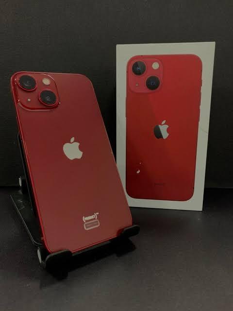 iphone 13 mini สีแดง 3