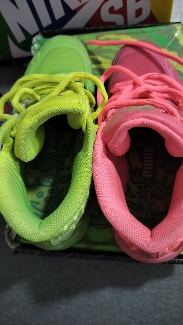 รองเท้ามือ2 4