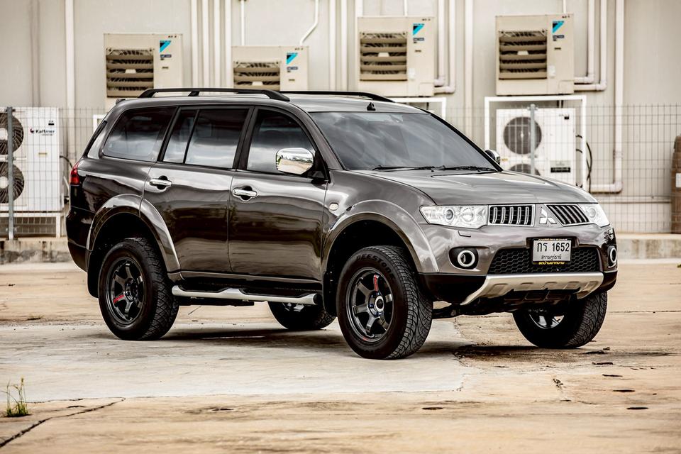 MITSUBISHI PAJERO Sport 2.5 GT ปี 2011 Auto สีเทา