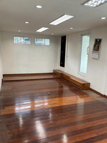 PDD02 ขายที่ดิน พร้อมบ้าน 2 ชั้น ใจกลางสาทร   ซอย นราธิวาสราชนครินทร์ 10 สาทร 11 ซอยอาคารสงเคราะห์ ทุ่งวัดดอน เขตสาทร 6