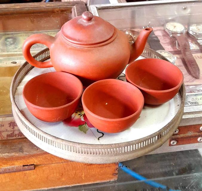 ปั้นชาอี๋ซิง Yixing teapot สีแดง ใบเล็ก ป้านชาเก่า กาน้ำชาดินเผาโบราณ