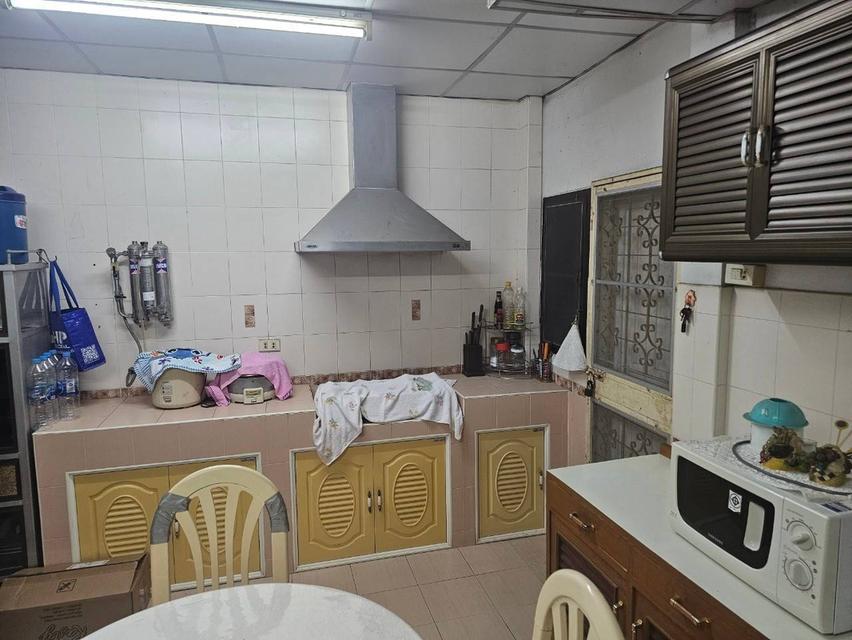 บ้านทาวเฮาส์ ใกล้รถไฟฟ้า 7