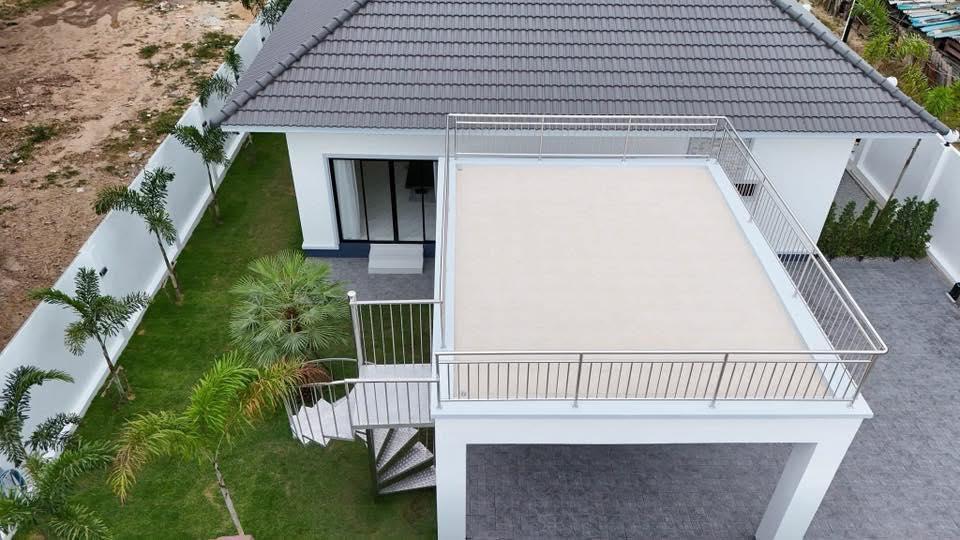 For Sale ขายบ้านพูลวิลล่าหรู บ้านใหม่มือ 1 4