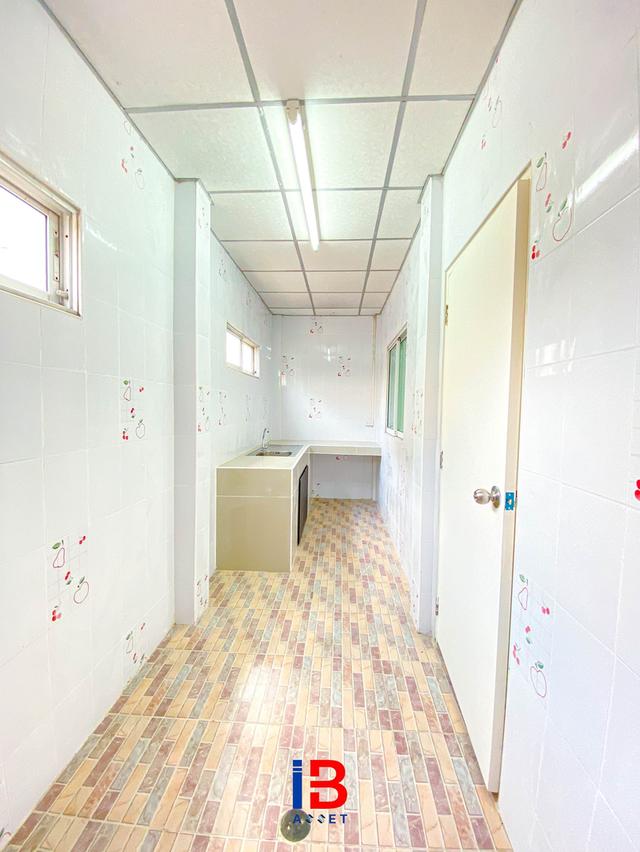 ขายทาวน์โฮม 3 ชั้น หมู่บ้านเพชรทวี พุทธมณฑลสาย 5 3