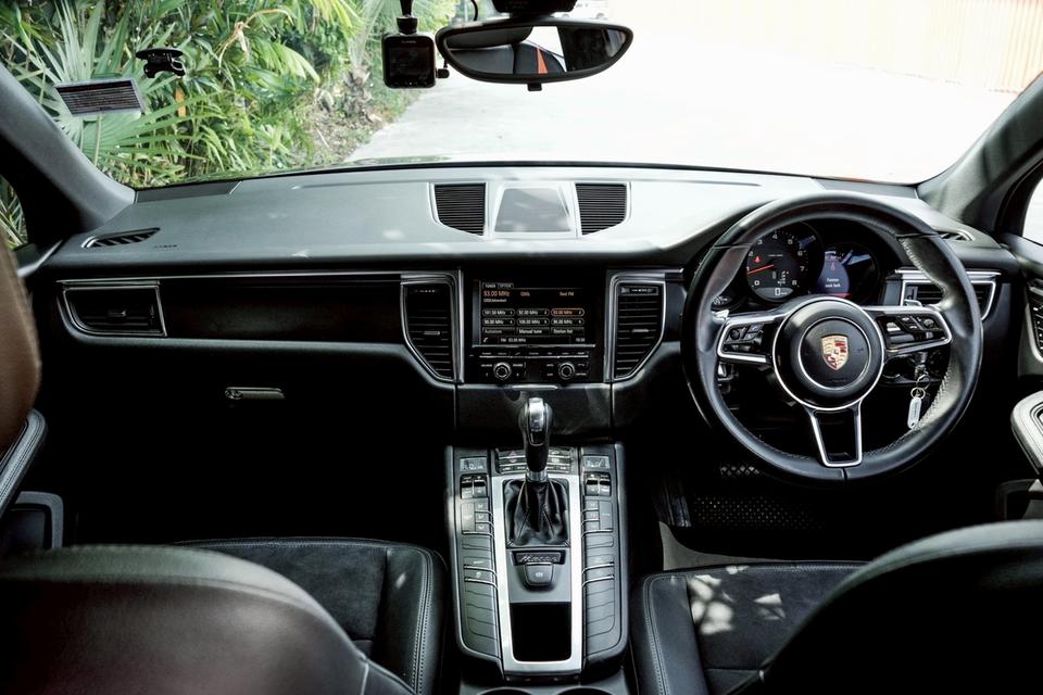 Porsche Macan 2.0 PDK āļĢāļđāļāļĒāđāļāļĒāļāļĩāđ 3