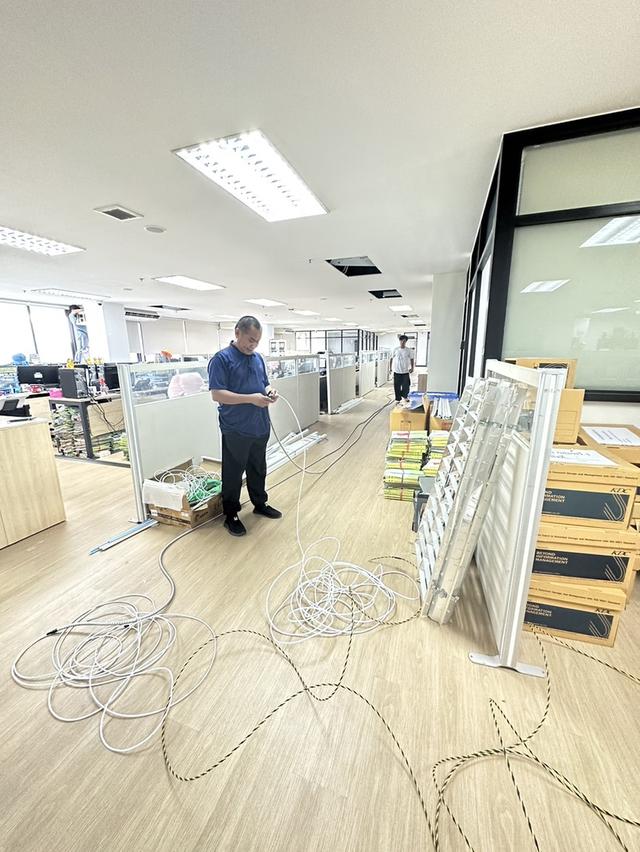 ช่างเดินสายแลนสายอินเตอร์เน็ตสายโทรศัพท์บางกะปิ รูปที่ 13