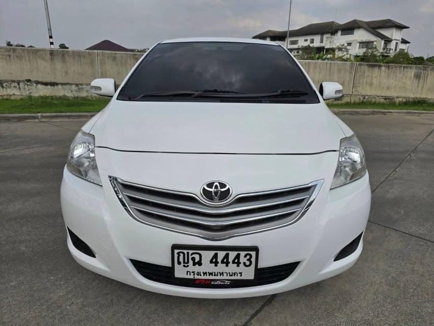 Toyota Vios สีขาว 3