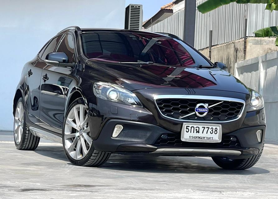 ขาย Volvo V40 D4 ปี16 3