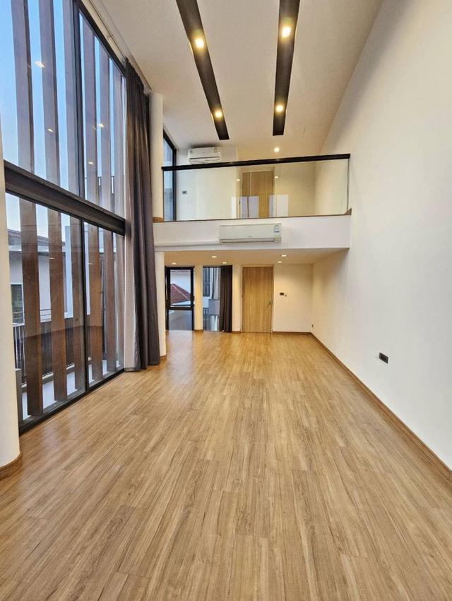 ขาย บ้านแฝด Pool Villa 3.5 ชั้น พระราม 9 ซอย 51 รีโนเวทใหม่ทั้งหลัง 43 ตร.วา 3