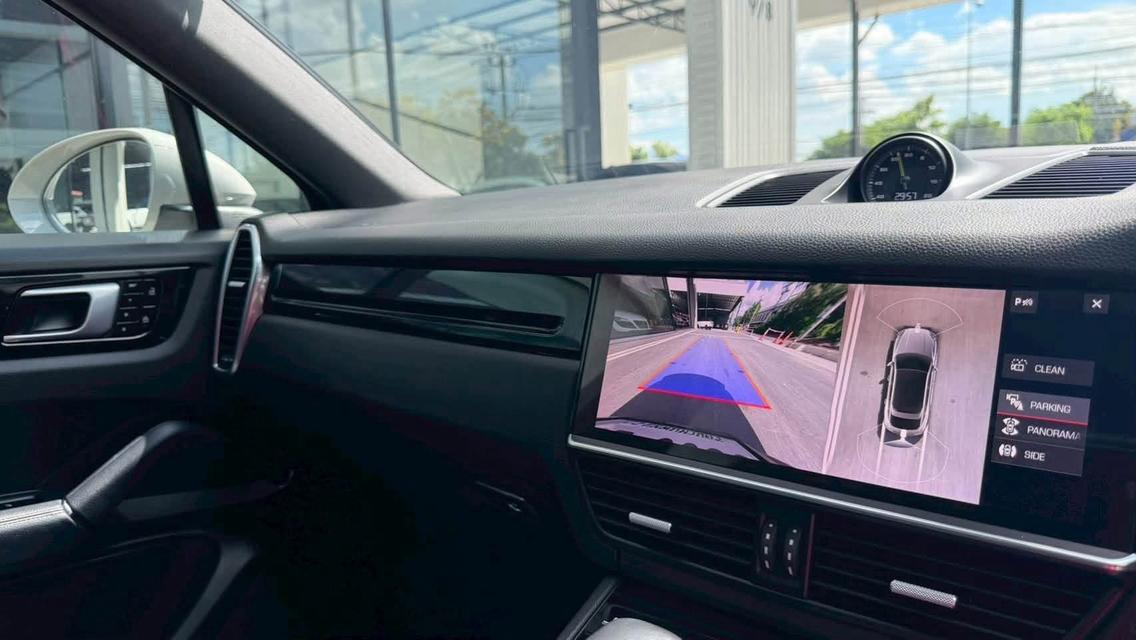 Porsche Cayenne Coupe 2021 สี Crayon รูปที่ 11