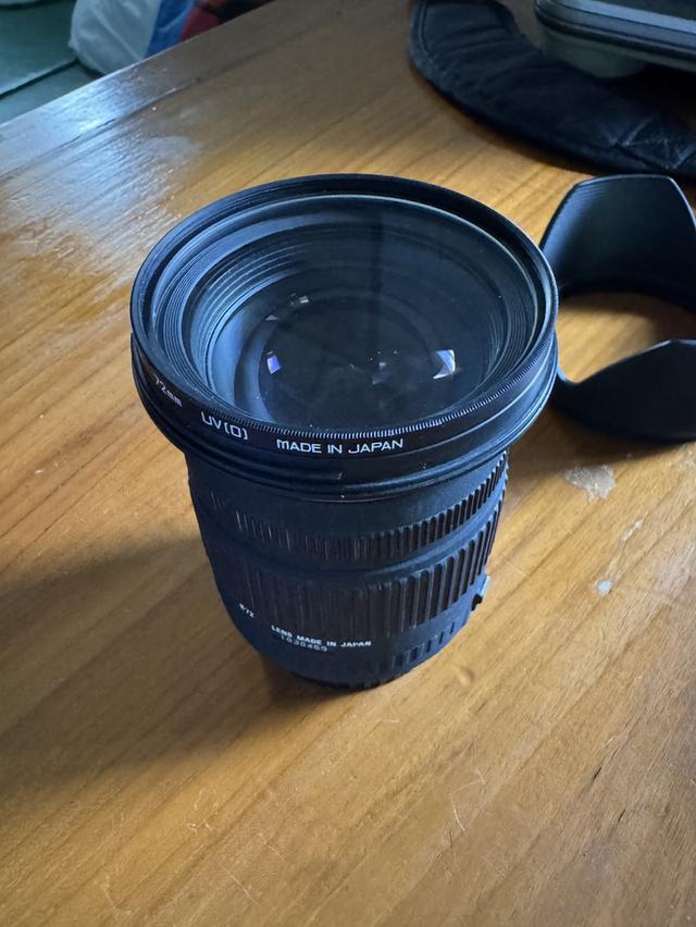 Sigma Lens 18-50 mm. F2.8 DC  for canon 4