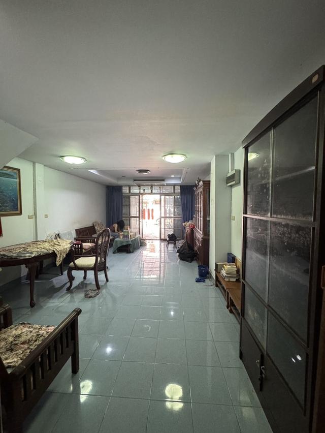 หมู่บ้านไพโรจน์ ซอยบางนา-ตราด 27 15