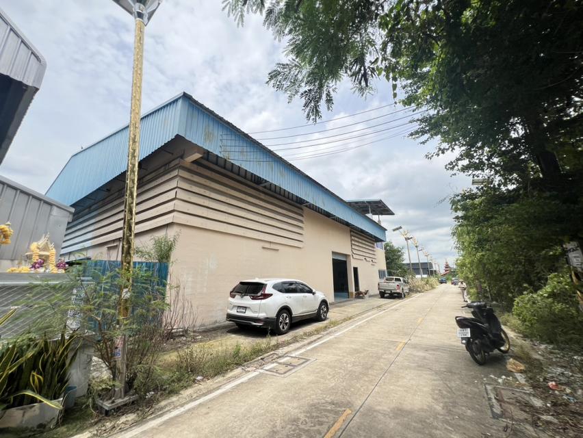 ขายโรงงาน เหมาะทำทั้งโรงงานและโกดัง อยู่ซอยกิ่งแก้ว 64 ใกล้สนามบินสุวรรณภูมิเพียง 2.6 กม. 3