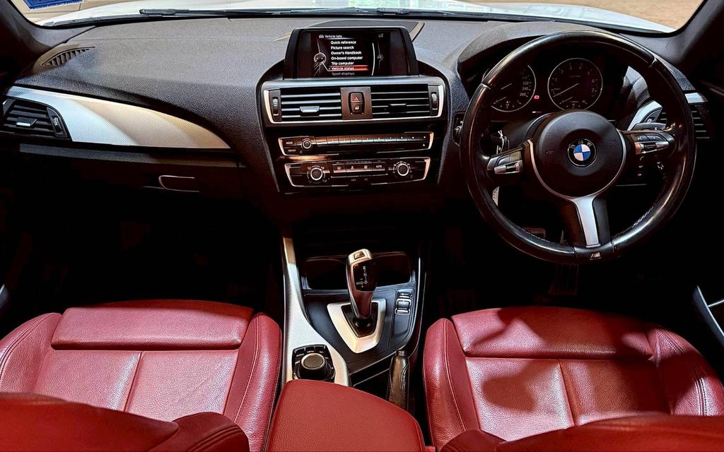 BMW 118i M-Sport LCI (F20) ปี 2016 รูปที่ 6