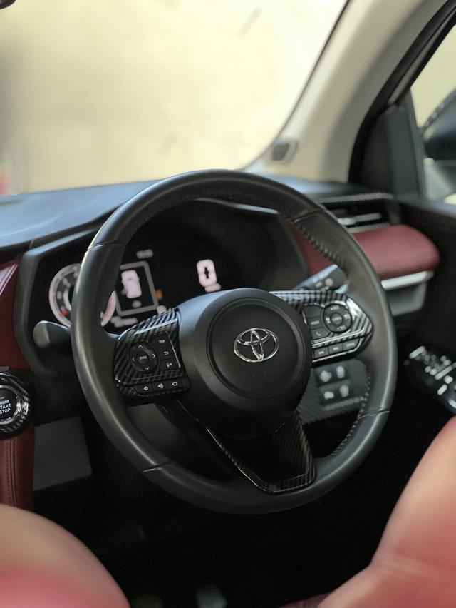 Toyota Yaris Ativ 6