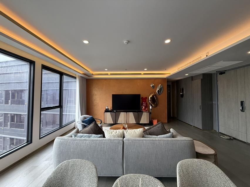 Coco Parc : โคโค่ พาร์ค, กรุงเทพ 1150 1150 ถนนพระรามที่ ๔, คลองเตย, กรุงเทพ 3นอน,4น้ำ,1แม่บ้าน   252ตร.ม. ชั้น 32  วิวสวนเบญจกิติ 3