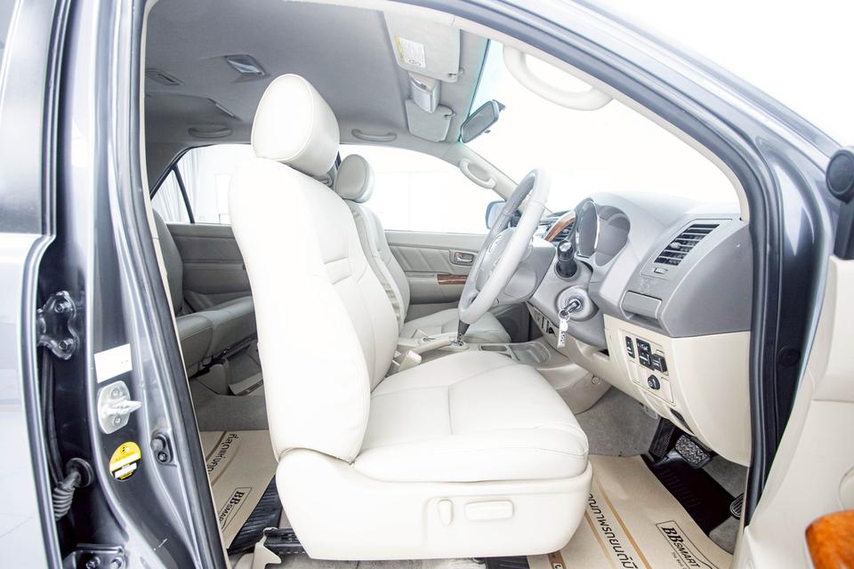 รหัสรถ 1D801 FORTUNER 2.7 V เบนซิน+LPG 13