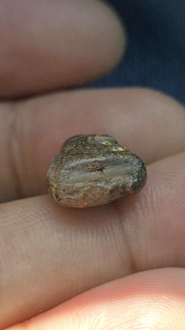 พระปิดตาเนื้อผงคลุกรัก 8