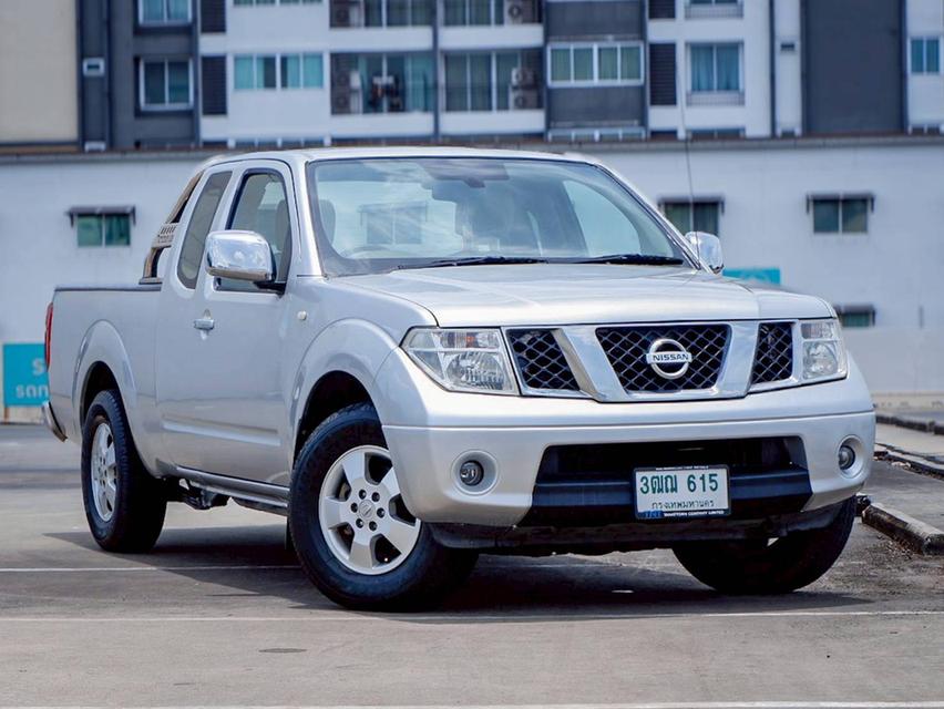 NISSAN NAVARA 2.5 LE KING CAB เกียร์ Auto สีบรอนซ์เทา ปี 2010  6