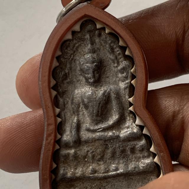 พระเนื้อชินเก่า ไม่ทราบที่ รูปที่ 2