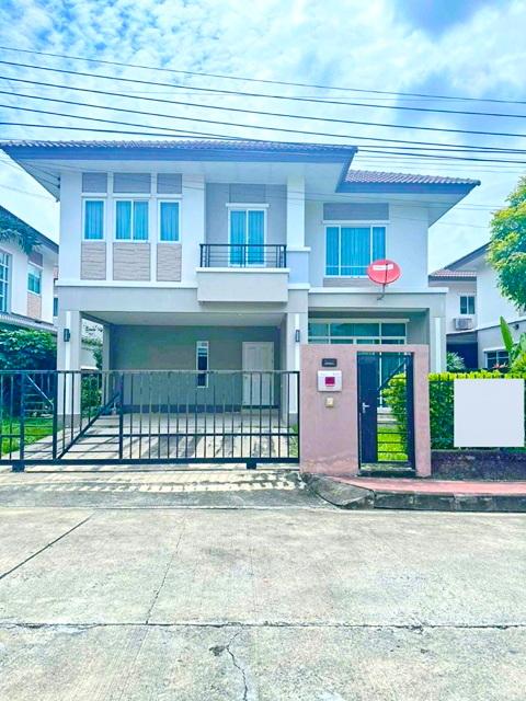 MRTทะเลสาบเมืองทองธานี 1.56กม. เมืองทองธานี 2.2 กม. ให้เช่าบ้านเดี่ยว 2 ชั้น 62ตร.วา.242 ตร.ม. 1