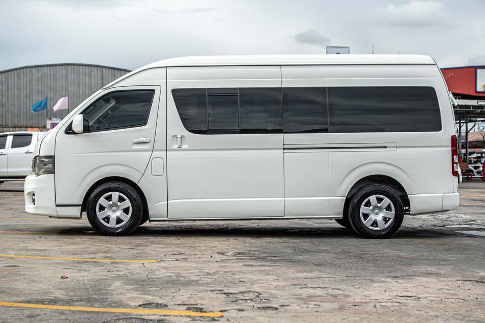 รูป ปี 2012 Toyota Hiace Commuter 2.7 VVY-I Van M/T สีขาว 3