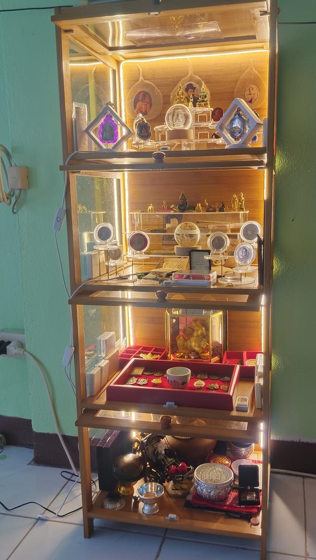 ขายของสะสมยกตมีทั้ง.พระเก่า,พระใหม่,เครื่องราง,เหรียญต่างชาติ,เหรียญไทย,เหรียญสะสมหายาก