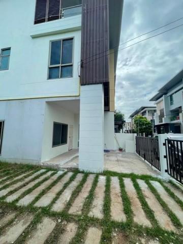 HR 10436 ให้เช่า ขายทาวน์โฮม 3 ชั้น 176 ตรม. ภัทร โมทาวน์ Pattra Mo Town แจ้งวัฒนะ ปากเกร็ด 19 ตรงข้ามเซนทรัลแจ้งวัฒนะ 4