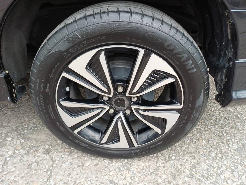 ปี 2014 TOYOTA INNOVA BLACK BROWN V AUTO TOP  20