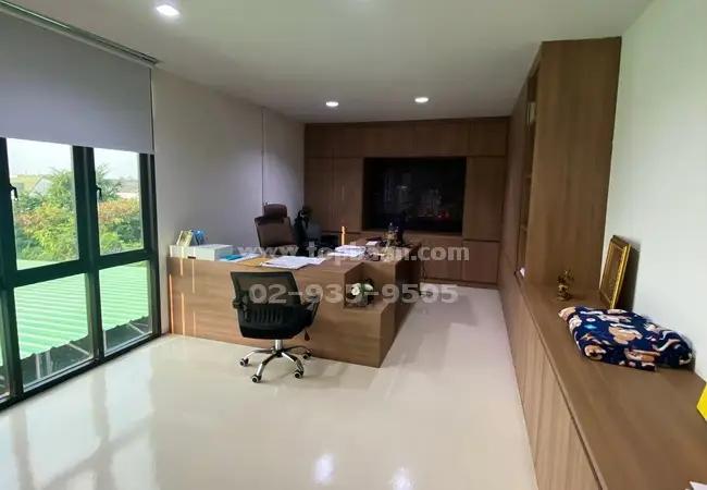 ให้เช่าโฮมออฟฟิศ 4 ชั้น พร้อมใช้งาน พื้นที่ใช้สอย 700 ตร.ม.ที่จอดรถ 15 คัน 4