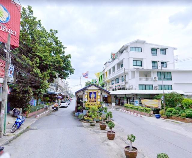 ให้เช่าบ้านเดี่ยว 2 ชั้น 62ตร.วา. 242 ตร.ม. 3 นอน 2 น้ำ คฤหาสน์ ถ.สามัคคี ประชาชื่น MRT เมืองทองธานี 1.8 กม. ติดทางด่วน  5