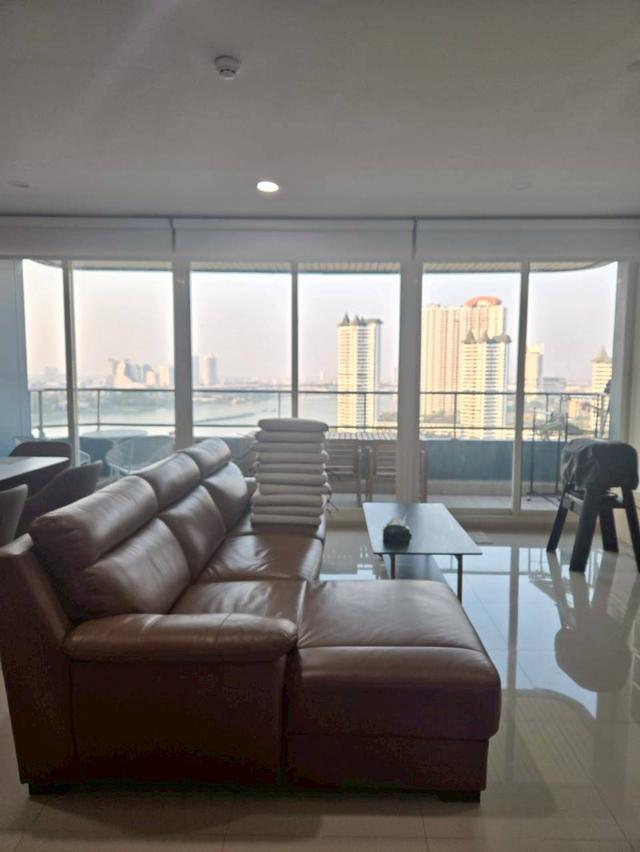 condo watermark chaophaya 17