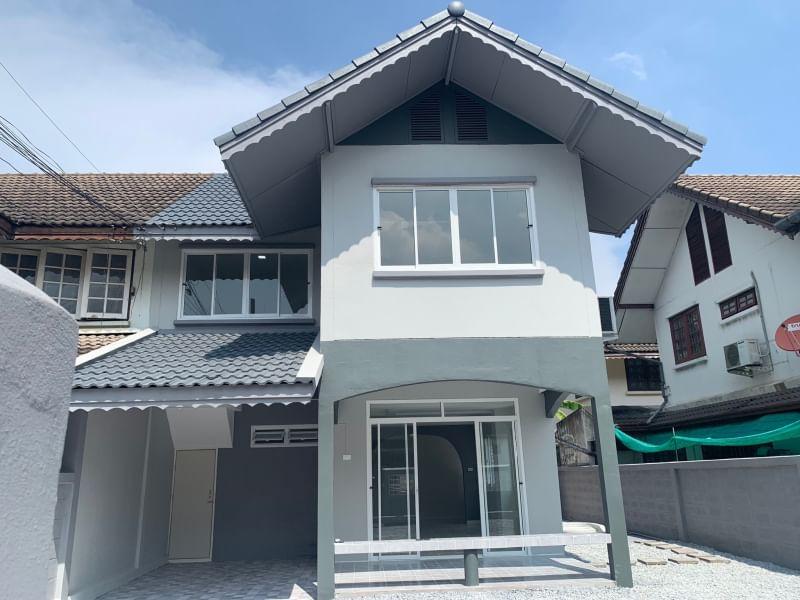 ขาย : บ้านแฝด 2 ชั้น, เนื้อที่ 40 ตรว. หมู่บ้านวังทอง ซ.ชงโค 9 ถ.วิภาวดีรังสิต 47