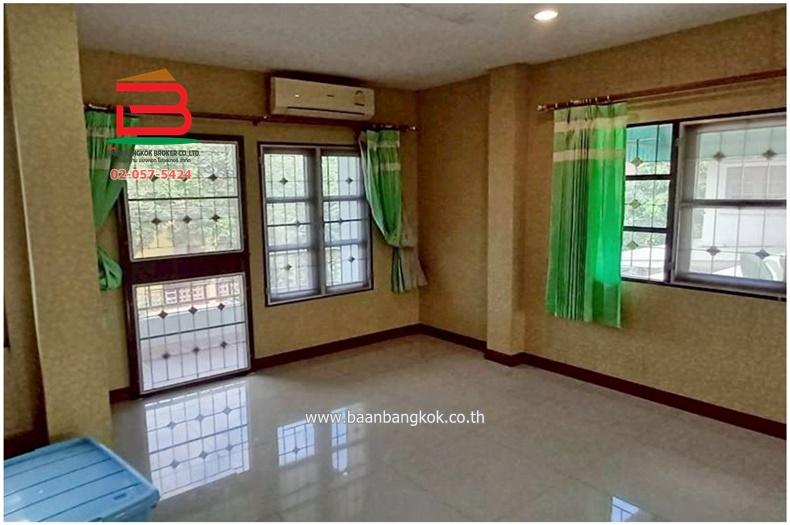 บ้านเดี่ยว หมู่บ้าน พนาสนธิ์การ์เด้นโฮม 2 เนื้อที่ 59 ตรว. ซอยเลียบวารี 79 ถนนสุวินทวงศ์-หนองจอก แขวงโคกแฝด เขตหนองจอก กรุงเทพมหานคร 9