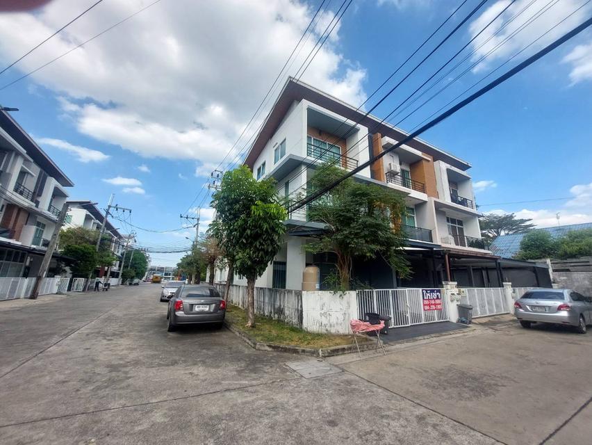 ให้เช่าทาวน์โฮม 3 ชั้น เนอวาน่า คลัสเตอร์ ราษฏร์พัฒนา เขตบึงกุ่ม ใกล้ด่านทับช้าง 1