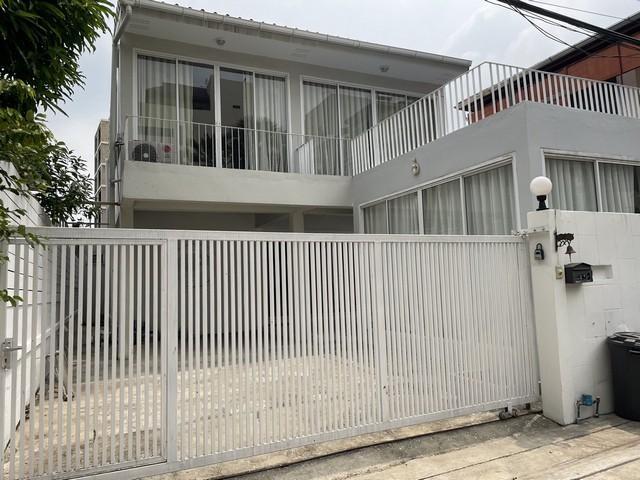 PB5557 ให้เช่าบ้านเดี่ยว ย่านสุทธิสาร ซอยสบายใจ ใกล้ MRTสุทธิสาร 