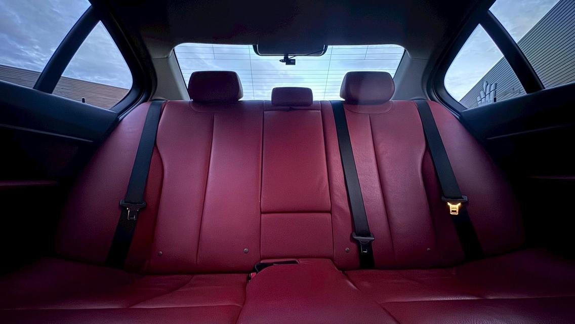 รหัสรถ TPV5930 🎊 BMW 320d Sport F30 🎊 2013 15