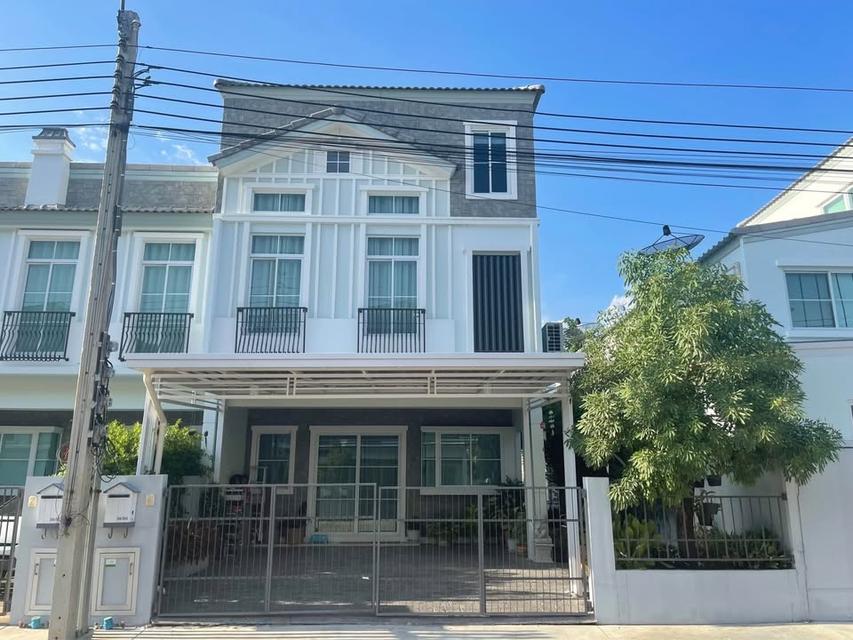 บ้านว่างให้เช่า เฟอร์นิเจอร์ครบ พร้อมเข้าอยู่ ตรงข้าม Mega บางนา  1