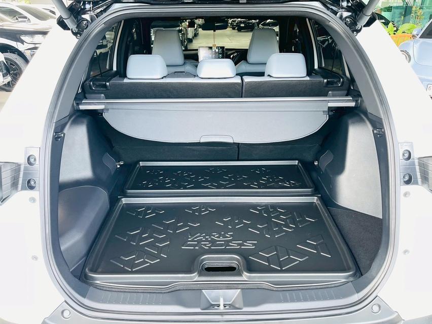 Toyota Yaris Cross HEV Premium Luxury ปี24 แท้ วิ่ง8พันโลแท้ รูปที่ 20