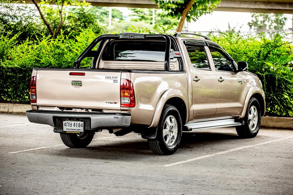 Toyota Vigo Double Cab 4 ประตู 2.5G ดีเซล เกียร์ Auto ปี2009 สีน้ำตาล