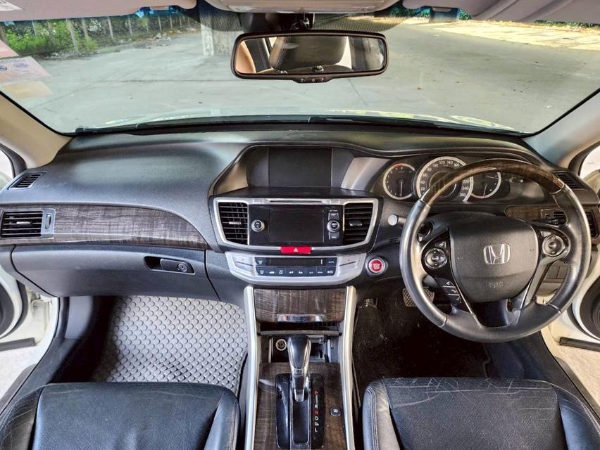 ขายรถ Honda Accord 2.0E ปี 2013 สีขาว เกียร์ออโต้ รูปที่ 13